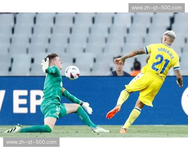 西甲争议判罚回顾：理性透视与幕后逻辑